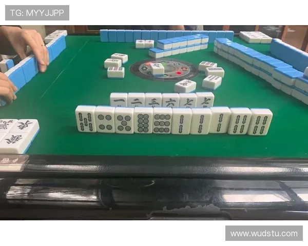 百家家乐下三路口诀破解技巧揭秘助你轻松应对不同牌局的实用方法